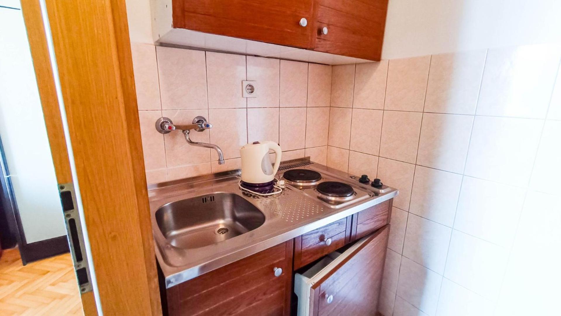 Apartment Ines - 15 Meters From The